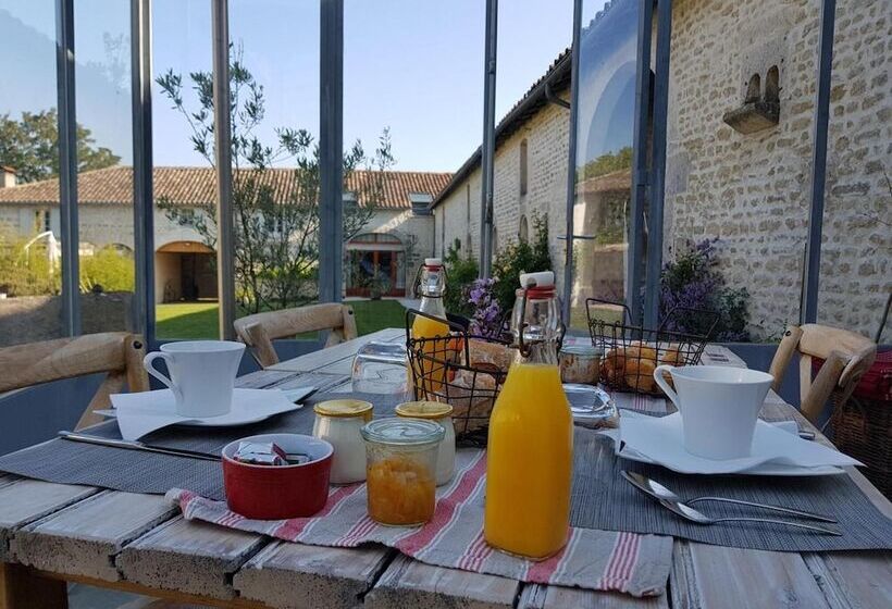 פנסיון Les Hauts De Chalonne