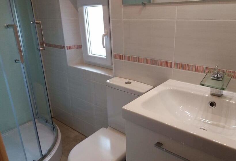 تختخواب و صبحانه Chez Vero   Chambre D Hôte Privée   Proche Cassis Ste Baume Marseille   Parking