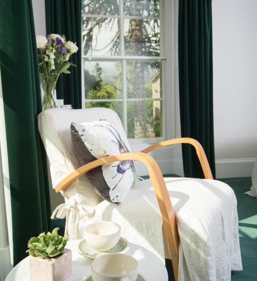 مبيت وإفطار Craig Villa Guest House