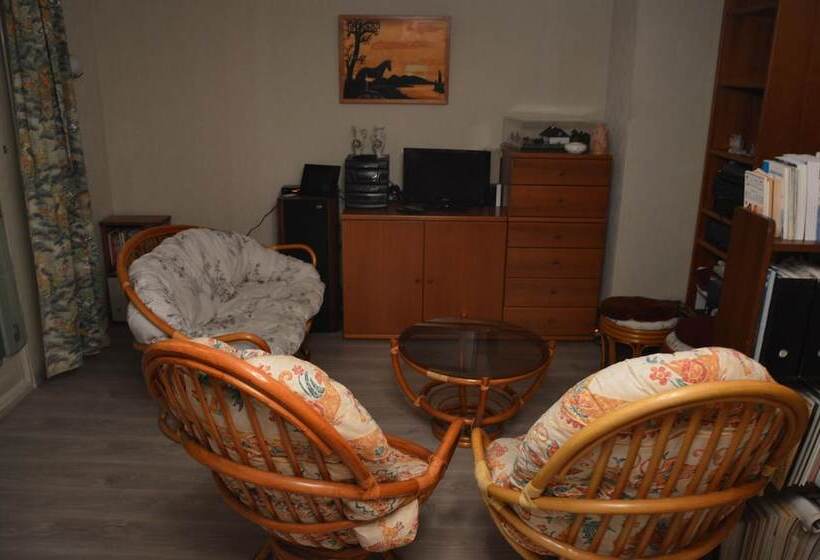 ベッドアンドブレックファースト Les Noisetiers