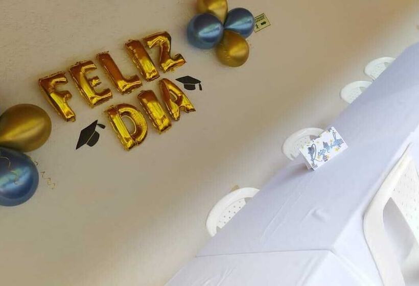 هتل El Porton De San Gil