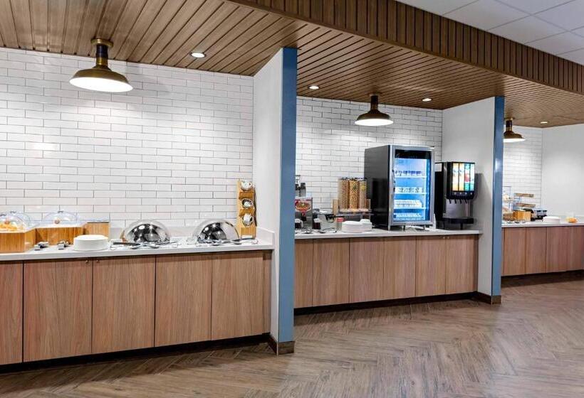 Отель Fairfield Inn & Suites By Marriott Memphis Collierville
