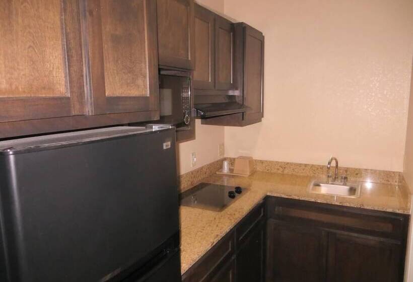 בית מלון כפרי Scottish Inn & Suites