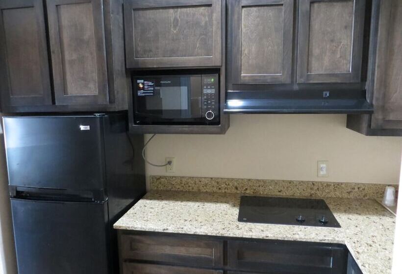 בית מלון כפרי Scottish Inn & Suites