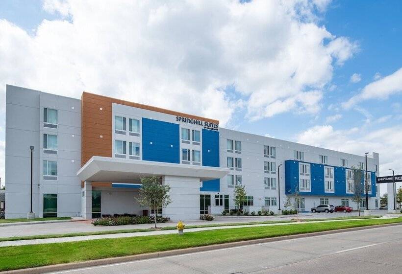 هتل Springhill Suites Dallas Central Expressway