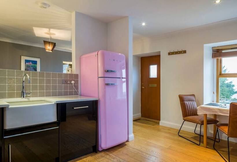 فندق The Hideaway Experience