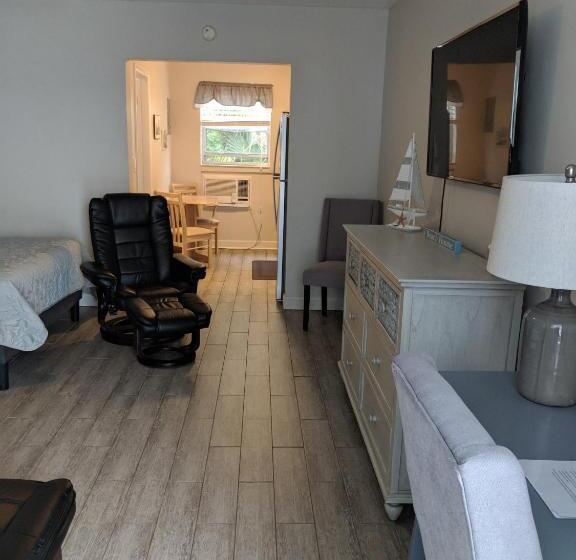 فندق على الطريق Ashley Brooke Beach Resort