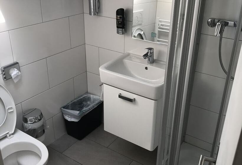 Pensione Gasthaus 210