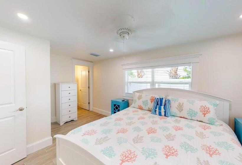 Seabreeze At Anna Maria Island Inn