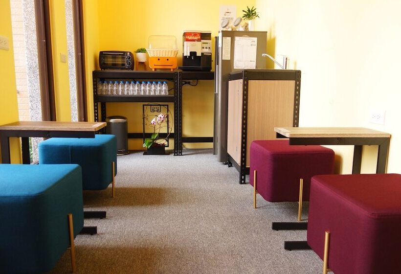 Douzi Stay Near Metro   Hostel