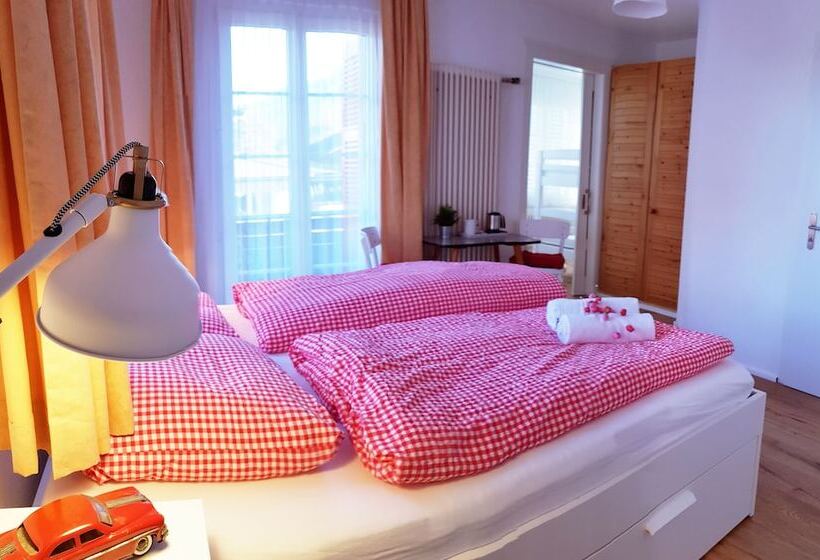 酒店 Adventure Guesthouse