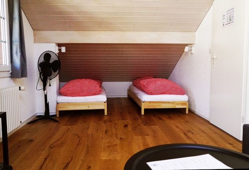 酒店 Adventure Guesthouse