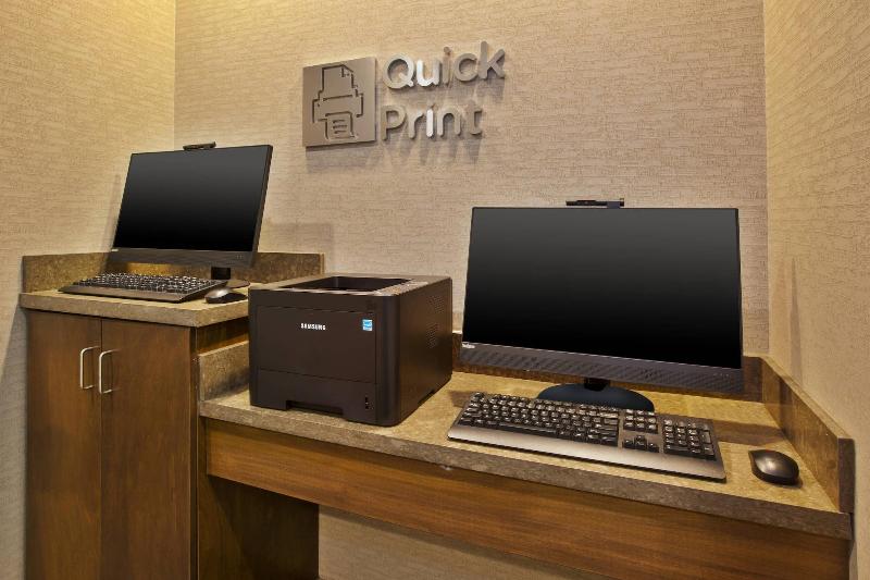 فندق Courtyard By Marriott St. Joseph Benton Harbor