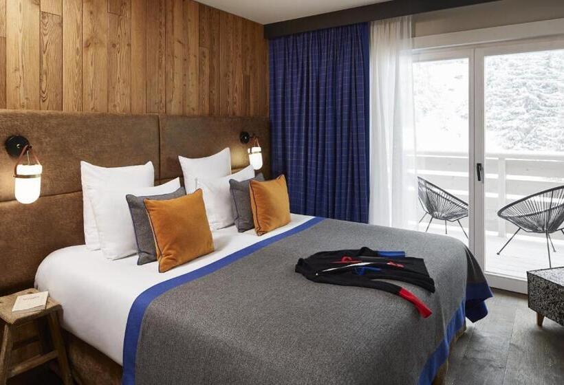 هتل Ecrin Blanc Resort Courchevel   Aquapark