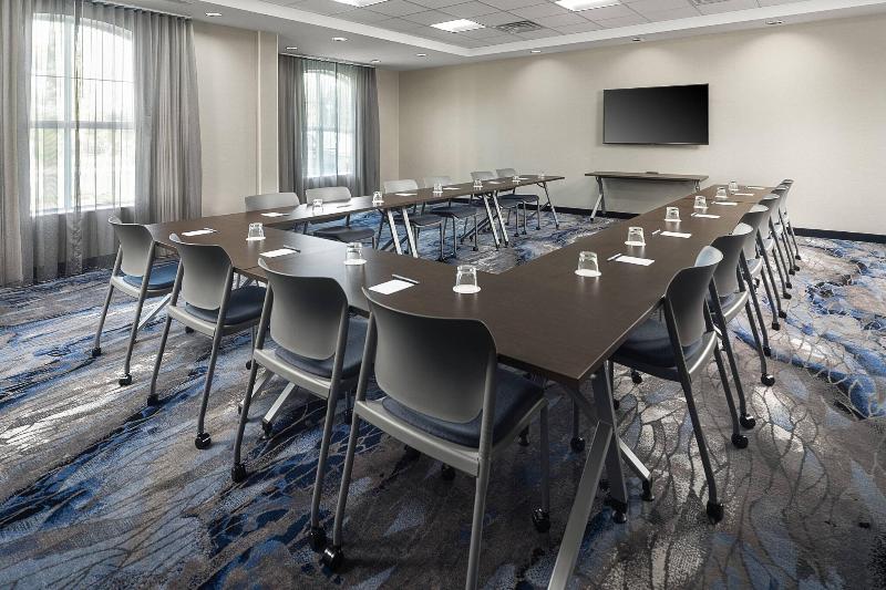 בית מלון כפרי Fairfield Inn & Suites By Marriott South Kingstown Newport Area