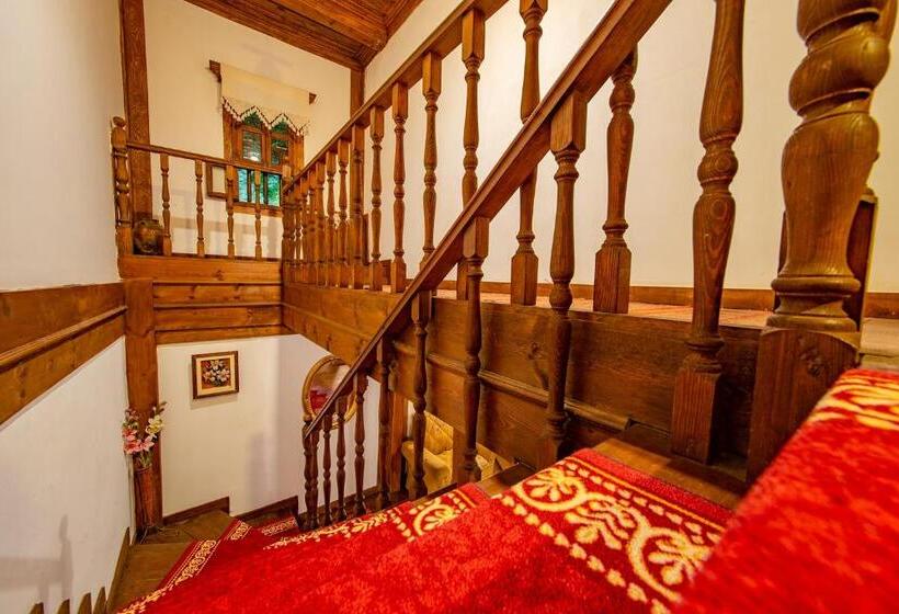 فندق Hanedan Konak