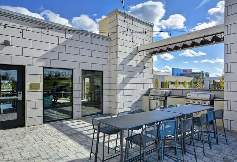 Отель Home2 Suites By Hilton Dayton South