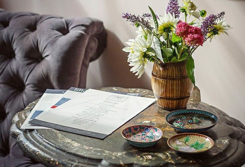 فندق The Dial House