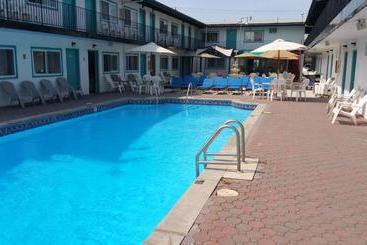 The Amethyst Beach Motel