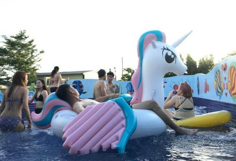 تختخواب و صبحانه Kenting Love 121