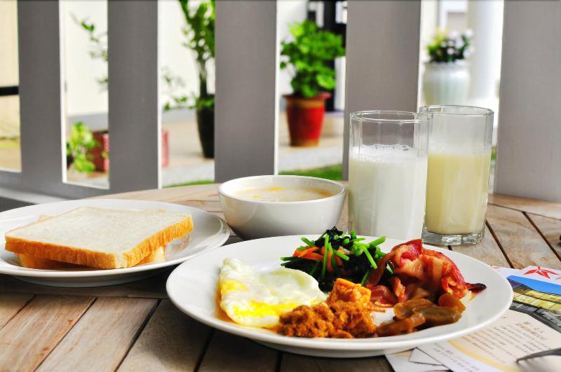 تختخواب و صبحانه Muknana