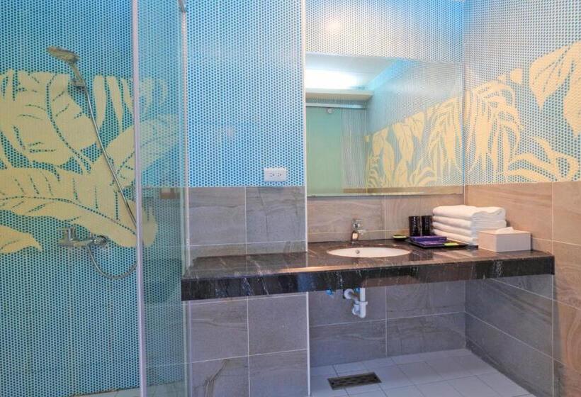 تختخواب و صبحانه Two Home Inn