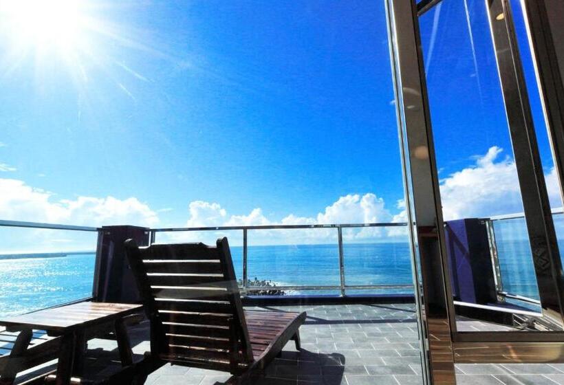 تختخواب و صبحانه Two Home Inn