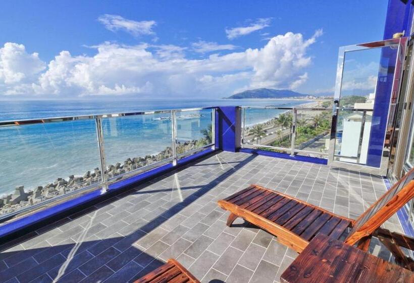 تختخواب و صبحانه Two Home Inn