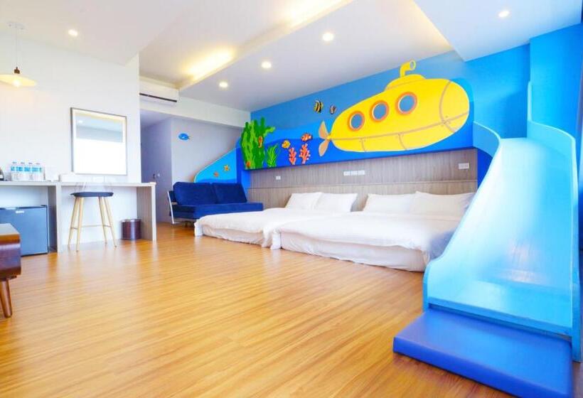 تختخواب و صبحانه Two Home Inn