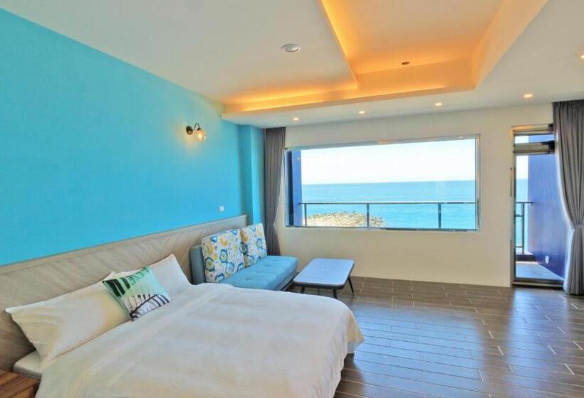 تختخواب و صبحانه Two Home Inn