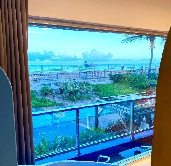 تختخواب و صبحانه Two Home Inn