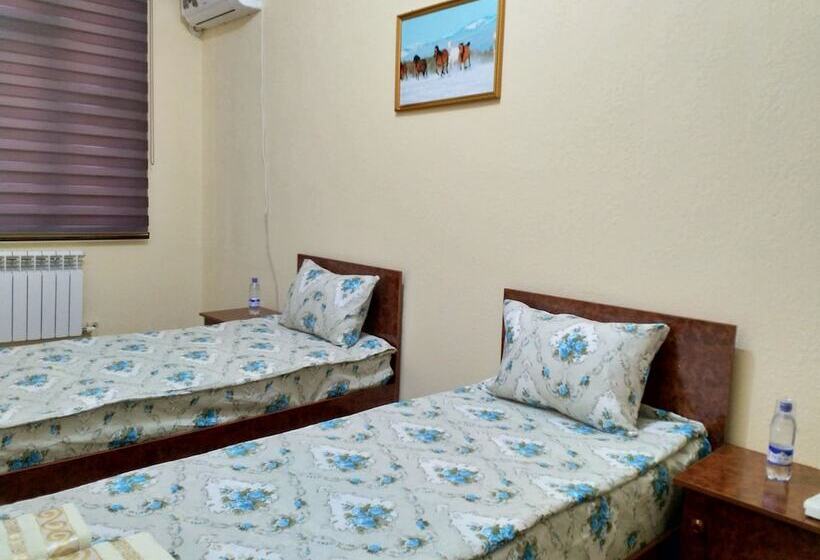 Hostel Mukarram