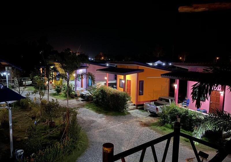 فندق Banphu Resort   บ้านปู รีสอร์ท