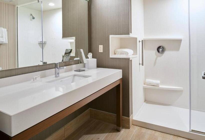 هتل Courtyard By Marriott Jackson
