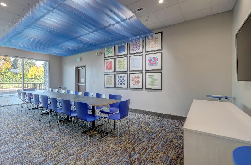 فندق Holiday Inn Express & Suites   Auburn Downtown, An Ihg