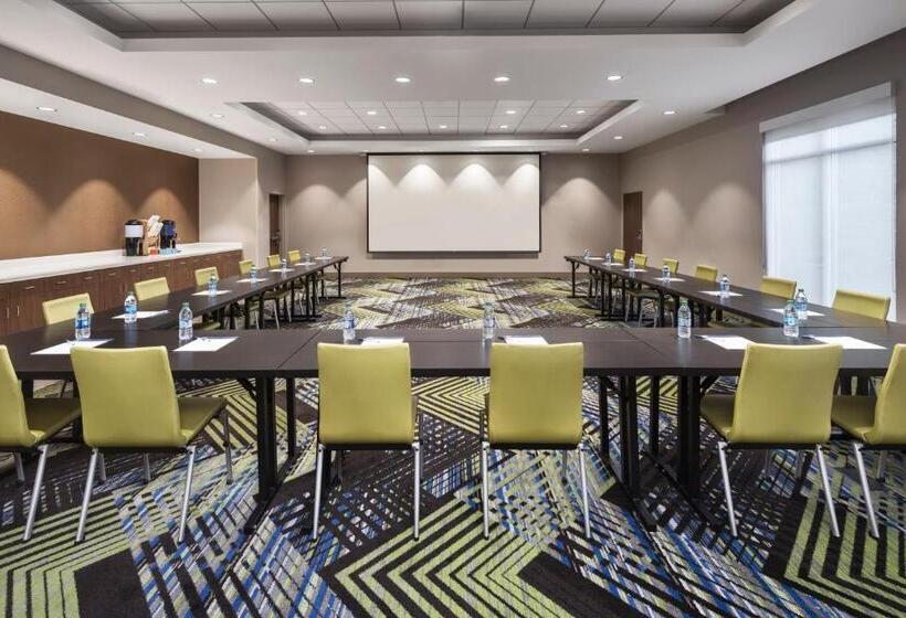 هتل Holiday Inn Express & Suites   Odessa I 20, An Ihg