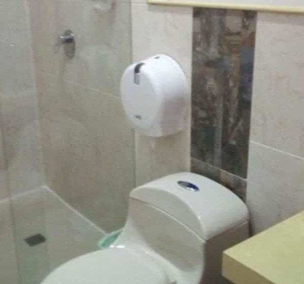 هتل Hostal De Jahn