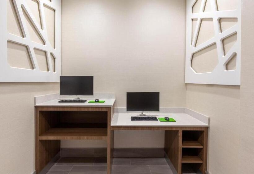 فندق La Quinta Inn & Suites By Wyndham Lafayette Oil Center