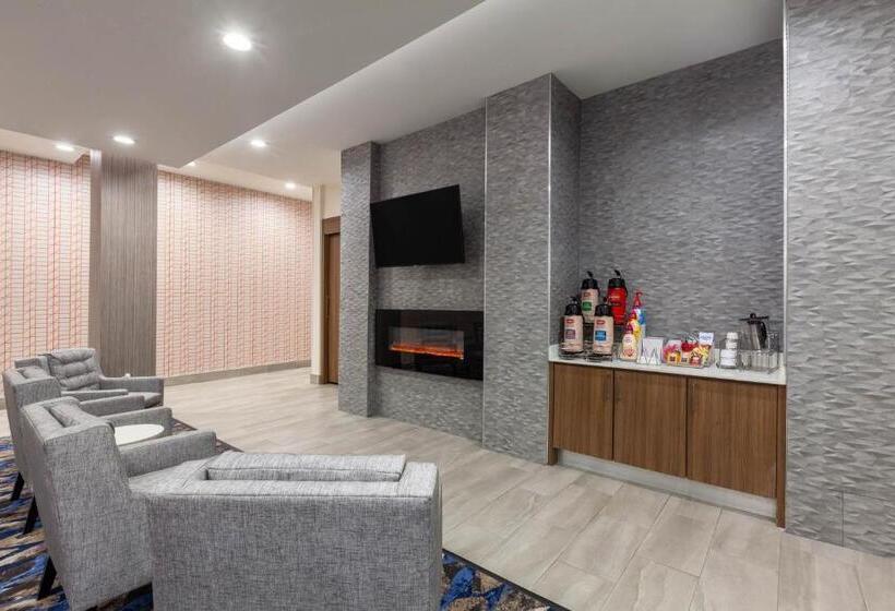 فندق La Quinta Inn & Suites By Wyndham Lafayette Oil Center