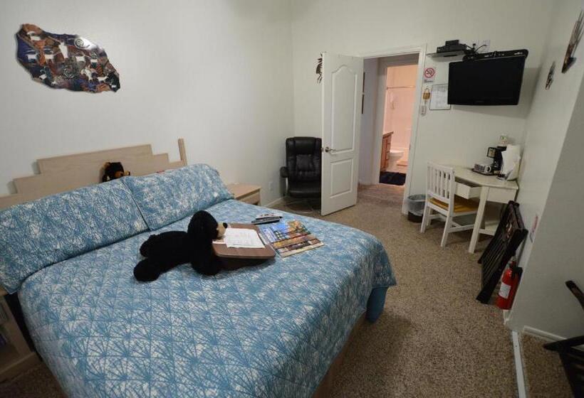 The Bear S Den B&b