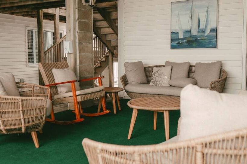 Atlantic Motel