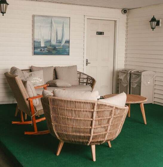 Atlantic Motel