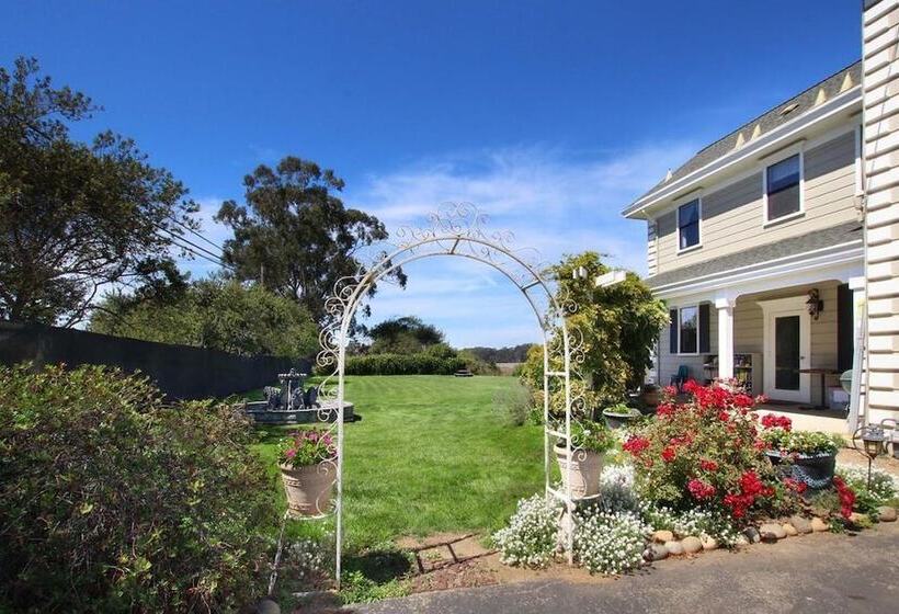 مبيت وإفطار Flora Vista Inn
