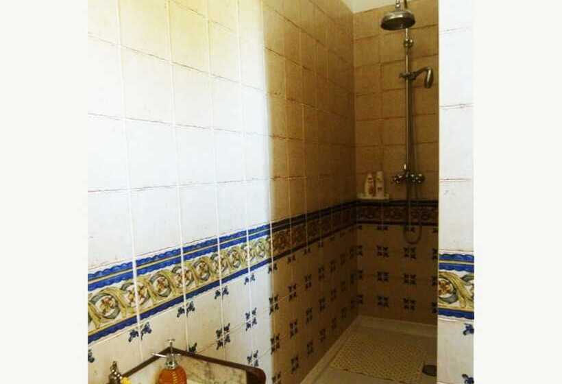 住宿加早餐  La Quinta