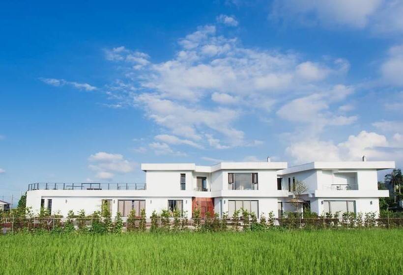 تختخواب و صبحانه Lei Garden Inn