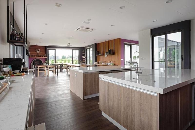 تختخواب و صبحانه Lei Garden Inn