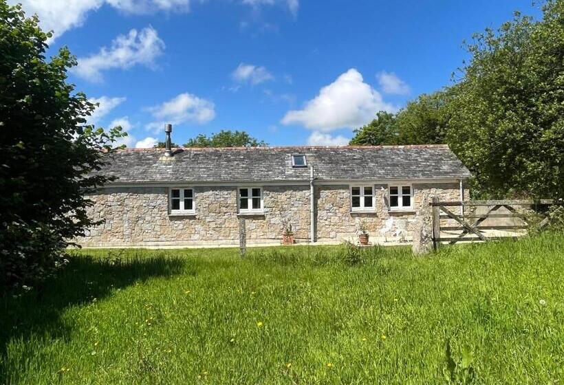 مبيت وإفطار Little Pengelly Farm