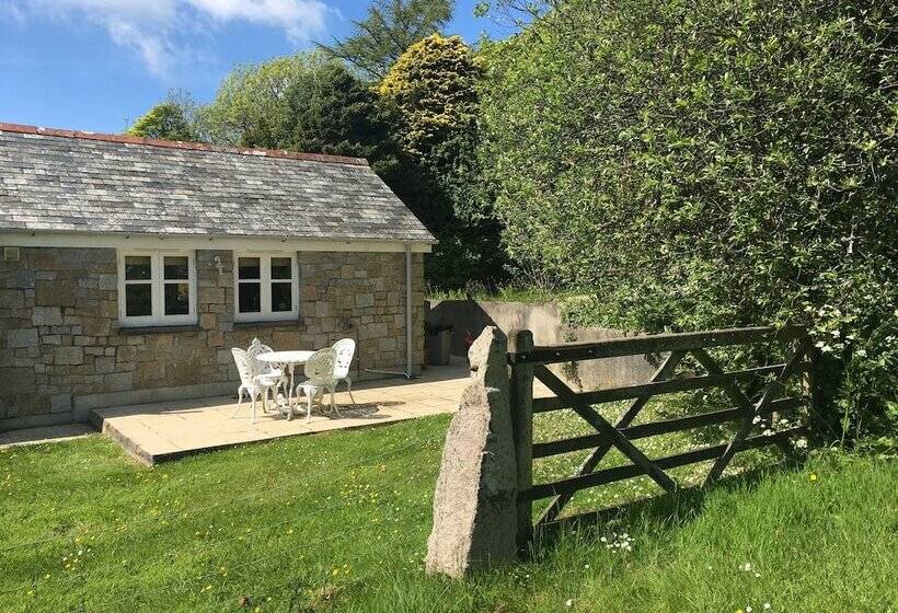 مبيت وإفطار Little Pengelly Farm