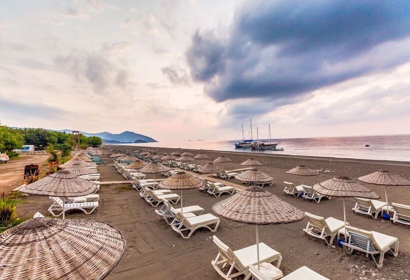 تختخواب و صبحانه Villa Lukka
