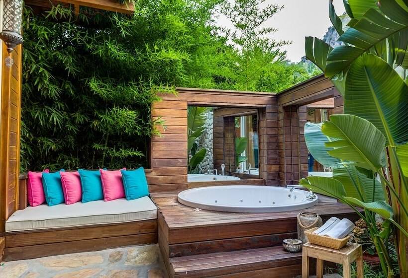 تختخواب و صبحانه Villa Lukka